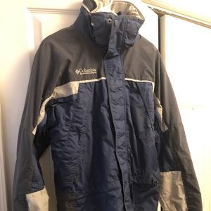 Mens Columbia jacket fits women too!